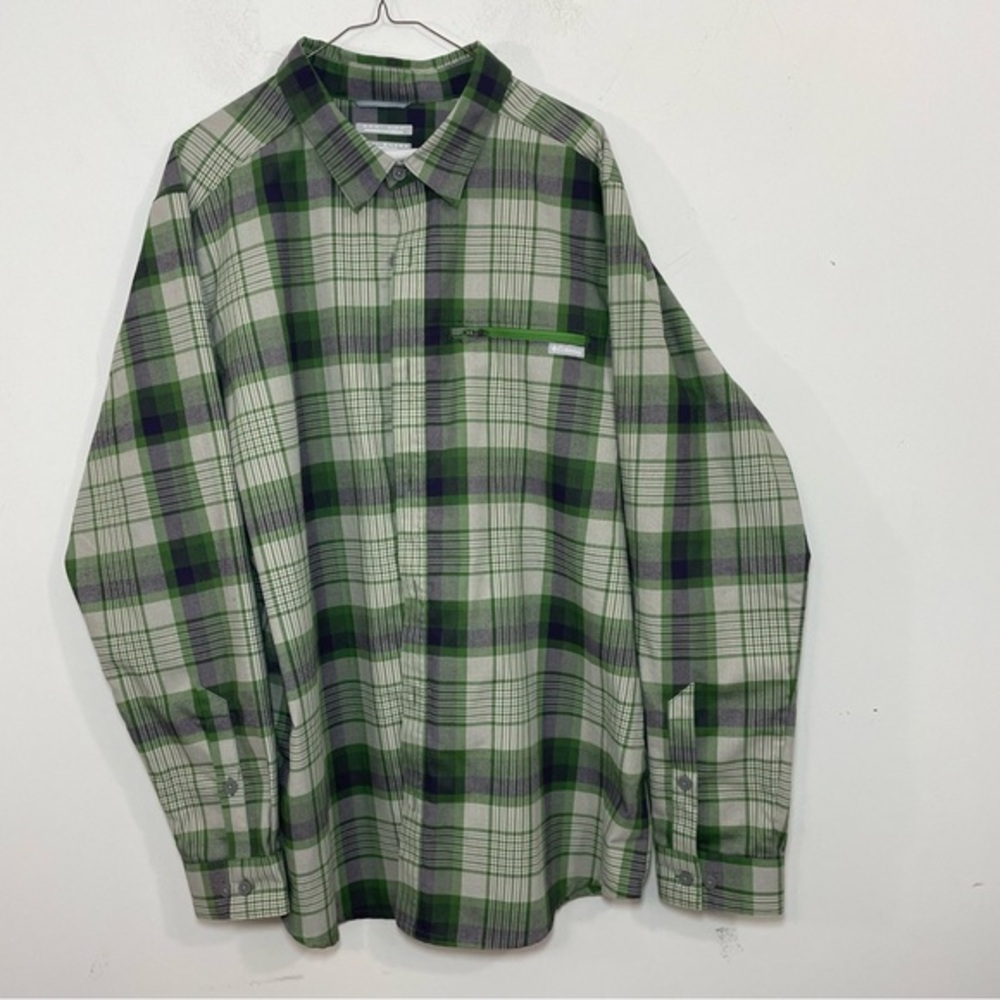 Columbia Mens Shirt Plaid omni shade Long Sleeve Button Up Green Size X-LARGE